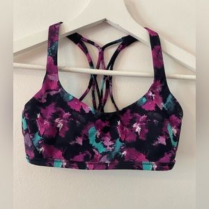 Lululemon Free To Be Zen Bra Size 4